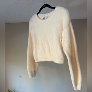 Hollister White Cropped Eyelash Women's Sweater